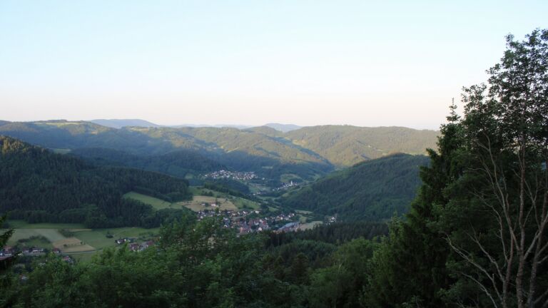 Dieses Bild zeigt eine Webcam-Aufnahme vom Achertal, aufgenommen am Donnerstag, den 28.05.2026 um 06:20 Uhr. Die Temperatur betrug 17.3°C.