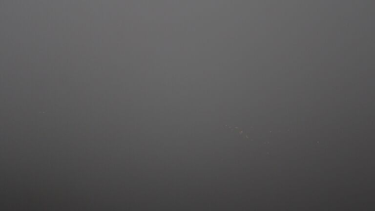 Dieses Bild zeigt eine Webcam-Aufnahme vom Achertal, aufgenommen am Donnerstag, den 04.12.2025 um 03:00 Uhr. Die Temperatur betrug 0.8°C.