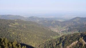 Dieses Bild zeigt eine Webcam-Aufnahme vom Achertal, aufgenommen am Montag, den 20.04.2026 um 08:10 Uhr. Die Temperatur betrug 10.3°C.