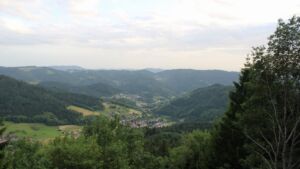 Dieses Bild zeigt eine Webcam-Aufnahme vom Achertal, aufgenommen am Dienstag, den 16.06.2026 um 20:20 Uhr. Die Temperatur betrug 23°C.