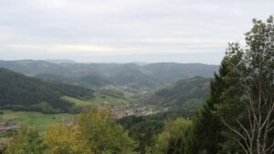 Dieses Bild zeigt eine Webcam-Aufnahme vom Achertal, aufgenommen am Montag, den 26.10.2026 um 14:30 Uhr. Die Temperatur betrug 9.1°C.
