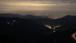 Dieses Bild zeigt eine Webcam-Aufnahme vom Achertal, aufgenommen am Sonntag, den 01.02.2026 um 06:30 Uhr. Die Temperatur betrug 2.1°C.