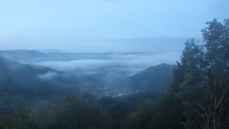 Dieses Bild zeigt eine Webcam-Aufnahme vom Achertal, aufgenommen am Freitag, den 02.10.2026 um 07:10 Uhr. Die Temperatur betrug 11.5°C.