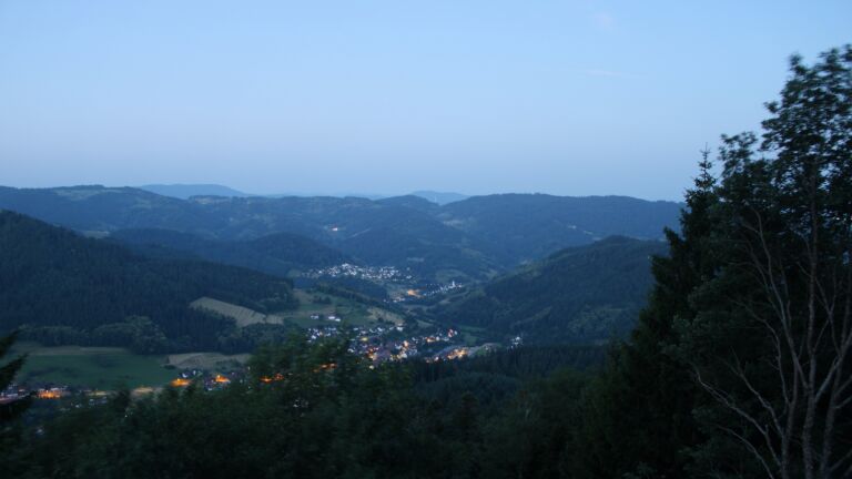 Dieses Bild zeigt eine Webcam-Aufnahme vom Achertal, aufgenommen am Dienstag, den 23.06.2026 um 04:40 Uhr. Die Temperatur betrug 24.7°C.