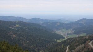 Dieses Bild zeigt eine Webcam-Aufnahme vom Achertal, aufgenommen am Donnerstag, den 16.04.2026 um 08:40 Uhr. Die Temperatur betrug 8.6°C.