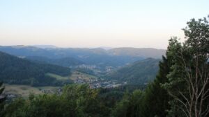 Dieses Bild zeigt eine Webcam-Aufnahme vom Achertal, aufgenommen am Dienstag, den 11.08.2026 um 06:50 Uhr. Die Temperatur betrug 18.8°C.