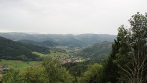 Dieses Bild zeigt eine Webcam-Aufnahme vom Achertal, aufgenommen am Freitag, den 18.09.2026 um 10:10 Uhr. Die Temperatur betrug 12.3°C.