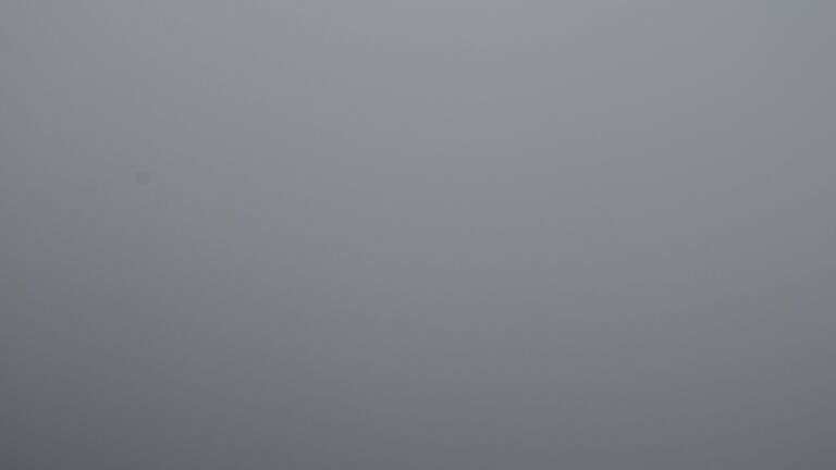 Dieses Bild zeigt eine Webcam-Aufnahme vom Achertal, aufgenommen am Sonntag, den 27.07.2025 um 08:20 Uhr. Die Temperatur betrug 12.7°C.