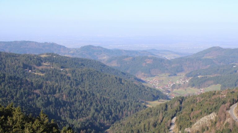 Dieses Bild zeigt eine Webcam-Aufnahme vom Achertal, aufgenommen am Donnerstag, den 05.03.2026 um 09:40 Uhr. Die Temperatur betrug 9.3°C.