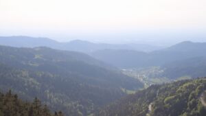 Dieses Bild zeigt eine Webcam-Aufnahme vom Achertal, aufgenommen am Samstag, den 02.05.2026 um 18:30 Uhr. Die Temperatur betrug 19.5°C.