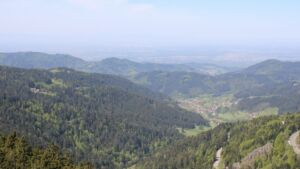 Dieses Bild zeigt eine Webcam-Aufnahme vom Achertal, aufgenommen am Mittwoch, den 29.04.2026 um 12:00 Uhr. Die Temperatur betrug 11.6°C.