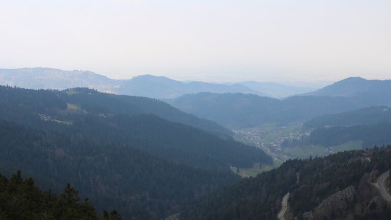 Dieses Bild zeigt eine Webcam-Aufnahme vom Achertal, aufgenommen am Samstag, den 21.03.2026 um 11:00 Uhr. Die Temperatur betrug 6.7°C.