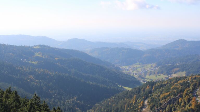 Dieses Bild zeigt eine Webcam-Aufnahme vom Achertal, aufgenommen am Samstag, den 11.10.2025 um 15:40 Uhr. Die Temperatur betrug 12.6°C.