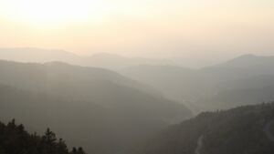 Dieses Bild zeigt eine Webcam-Aufnahme vom Achertal, aufgenommen am Mittwoch, den 18.03.2026 um 18:00 Uhr. Die Temperatur betrug 4.7°C.