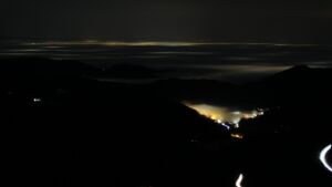 Dieses Bild zeigt eine Webcam-Aufnahme vom Achertal, aufgenommen am Dienstag, den 20.01.2026 um 22:50 Uhr. Die Temperatur betrug 5.5°C.