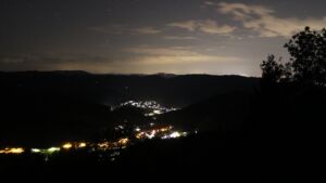 Dieses Bild zeigt eine Webcam-Aufnahme vom Achertal, aufgenommen am Donnerstag, den 17.09.2026 um 03:00 Uhr. Die Temperatur betrug 11.5°C.