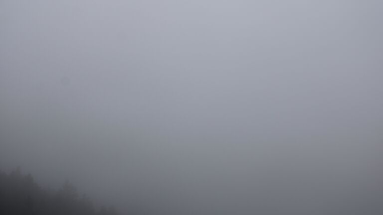 Dieses Bild zeigt eine Webcam-Aufnahme vom Achertal, aufgenommen am Dienstag, den 21.10.2025 um 11:00 Uhr. Die Temperatur betrug 7.1°C.