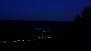 Dieses Bild zeigt eine Webcam-Aufnahme vom Achertal, aufgenommen am Samstag, den 25.07.2026 um 04:40 Uhr. Die Temperatur betrug 20.5°C.