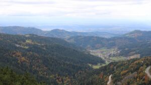 Dieses Bild zeigt eine Webcam-Aufnahme vom Achertal, aufgenommen am Mittwoch, den 15.10.2025 um 14:40 Uhr. Die Temperatur betrug 7.9°C.