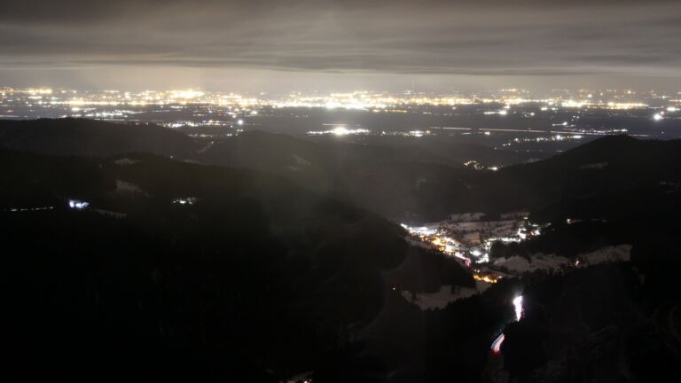 Dieses Bild zeigt eine Webcam-Aufnahme vom Achertal, aufgenommen am Dienstag, den 13.01.2026 um 06:20 Uhr. Die Temperatur betrug 3.7°C.