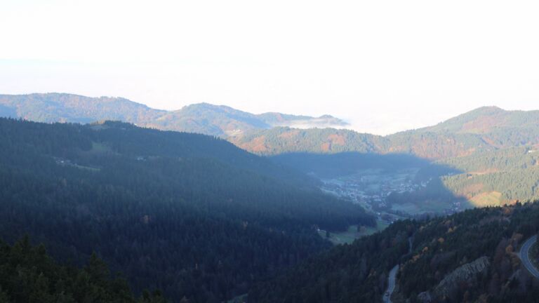 Dieses Bild zeigt eine Webcam-Aufnahme vom Achertal, aufgenommen am Samstag, den 08.11.2025 um 08:30 Uhr. Die Temperatur betrug 7.9°C.