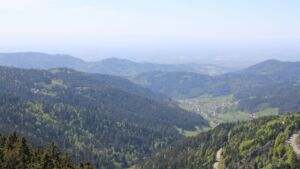 Dieses Bild zeigt eine Webcam-Aufnahme vom Achertal, aufgenommen am Mittwoch, den 29.04.2026 um 15:10 Uhr. Die Temperatur betrug 13.1°C.