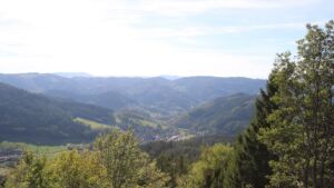Dieses Bild zeigt eine Webcam-Aufnahme vom Achertal, aufgenommen am Donnerstag, den 15.10.2026 um 15:00 Uhr. Die Temperatur betrug 20°C.
