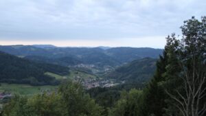 Dieses Bild zeigt eine Webcam-Aufnahme vom Achertal, aufgenommen am Donnerstag, den 24.09.2026 um 07:30 Uhr. Die Temperatur betrug 13.3°C.