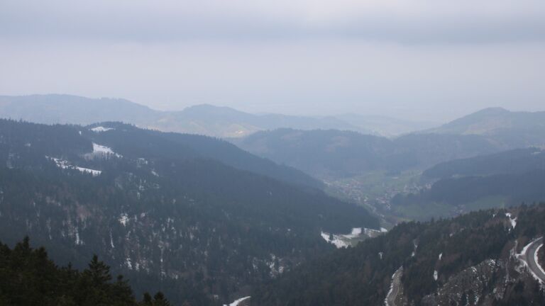 Dieses Bild zeigt eine Webcam-Aufnahme vom Achertal, aufgenommen am Freitag, den 03.04.2026 um 09:40 Uhr. Die Temperatur betrug 2.6°C.