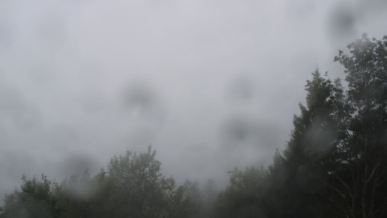 Dieses Bild zeigt eine Webcam-Aufnahme vom Achertal, aufgenommen am Mittwoch, den 16.09.2026 um 13:00 Uhr. Die Temperatur betrug 12.9°C.