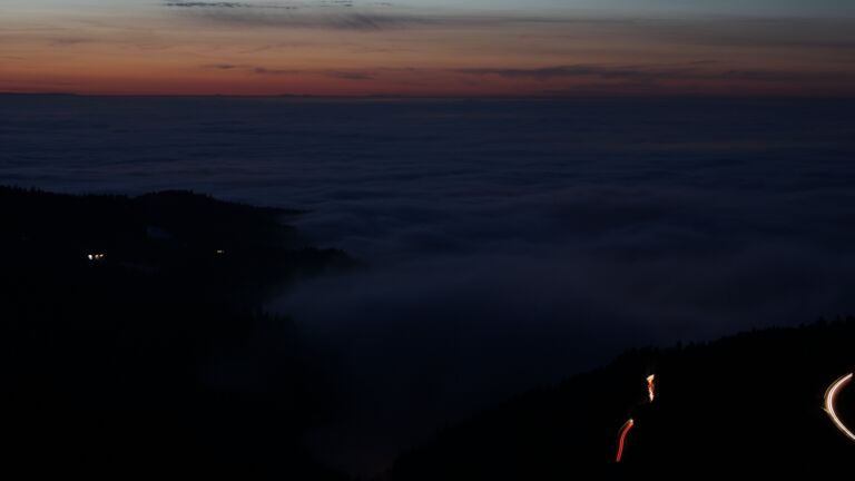 Dieses Bild zeigt eine Webcam-Aufnahme vom Achertal, aufgenommen am Sonntag, den 18.01.2026 um 18:10 Uhr. Die Temperatur betrug 3.1°C.