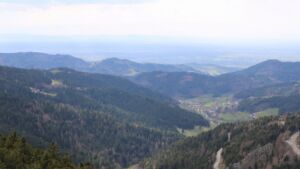 Dieses Bild zeigt eine Webcam-Aufnahme vom Achertal, aufgenommen am Sonntag, den 05.04.2026 um 15:40 Uhr. Die Temperatur betrug 11.6°C.