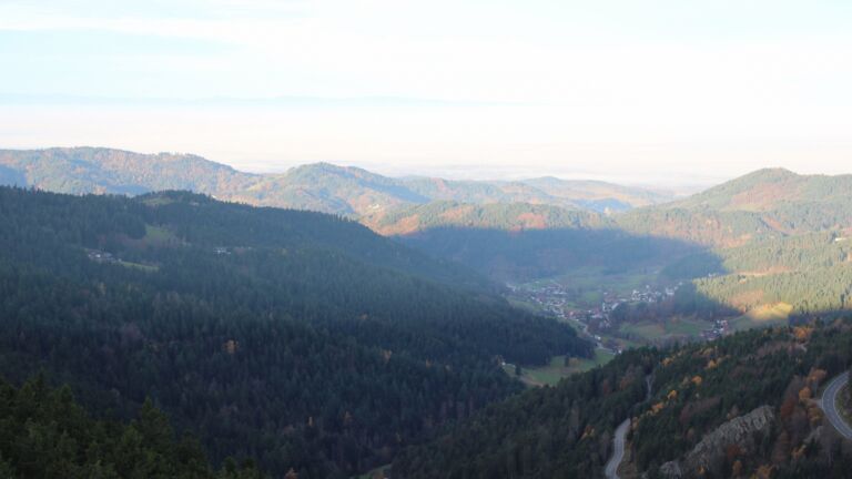 Dieses Bild zeigt eine Webcam-Aufnahme vom Achertal, aufgenommen am Donnerstag, den 06.11.2025 um 08:20 Uhr. Die Temperatur betrug 9.6°C.