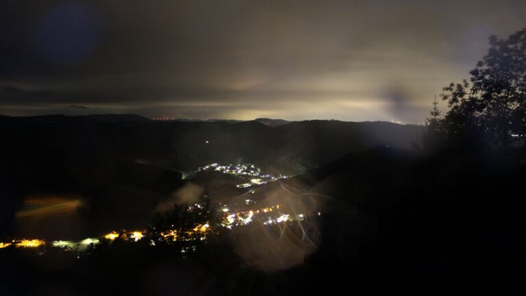 Dieses Bild zeigt eine Webcam-Aufnahme vom Achertal, aufgenommen am Mittwoch, den 20.05.2026 um 03:30 Uhr. Die Temperatur betrug 9.4°C.