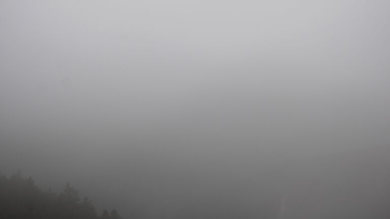 Dieses Bild zeigt eine Webcam-Aufnahme vom Achertal, aufgenommen am Montag, den 20.10.2025 um 12:00 Uhr. Die Temperatur betrug 8.6°C.