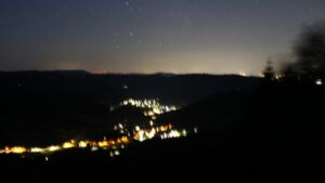 Dieses Bild zeigt eine Webcam-Aufnahme vom Achertal, aufgenommen am Sonntag, den 12.07.2026 um 03:40 Uhr. Die Temperatur betrug 19.4°C.