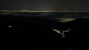 Dieses Bild zeigt eine Webcam-Aufnahme vom Achertal, aufgenommen am Samstag, den 22.11.2025 um 05:40 Uhr. Die Temperatur betrug -5.4°C.