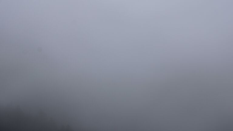 Dieses Bild zeigt eine Webcam-Aufnahme vom Achertal, aufgenommen am Sonntag, den 07.12.2025 um 11:30 Uhr. Die Temperatur betrug 4.6°C.