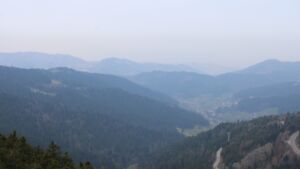 Dieses Bild zeigt eine Webcam-Aufnahme vom Achertal, aufgenommen am Montag, den 23.03.2026 um 11:30 Uhr. Die Temperatur betrug 9.1°C.