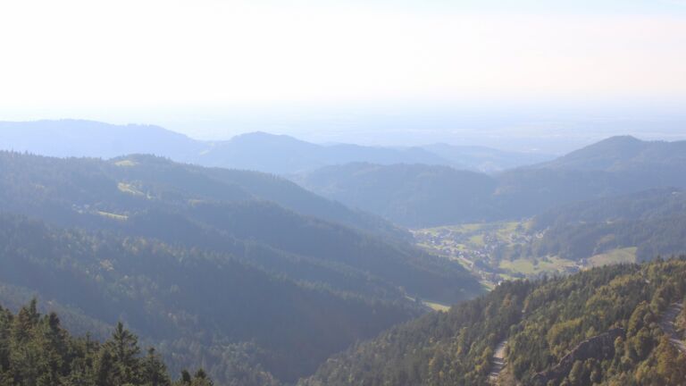 Dieses Bild zeigt eine Webcam-Aufnahme vom Achertal, aufgenommen am Donnerstag, den 02.10.2025 um 16:50 Uhr. Die Temperatur betrug 8°C.