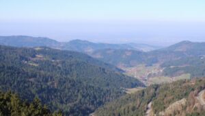 Dieses Bild zeigt eine Webcam-Aufnahme vom Achertal, aufgenommen am Mittwoch, den 04.03.2026 um 10:10 Uhr. Die Temperatur betrug 6°C.