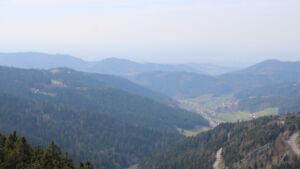 Dieses Bild zeigt eine Webcam-Aufnahme vom Achertal, aufgenommen am Dienstag, den 24.03.2026 um 13:20 Uhr. Die Temperatur betrug 9.1°C.