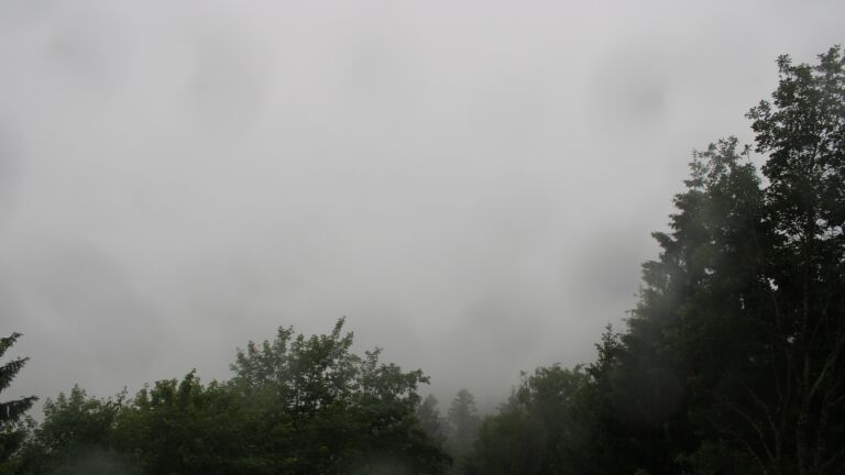 Dieses Bild zeigt eine Webcam-Aufnahme vom Achertal, aufgenommen am Dienstag, den 02.06.2026 um 17:10 Uhr. Die Temperatur betrug 13.2°C.