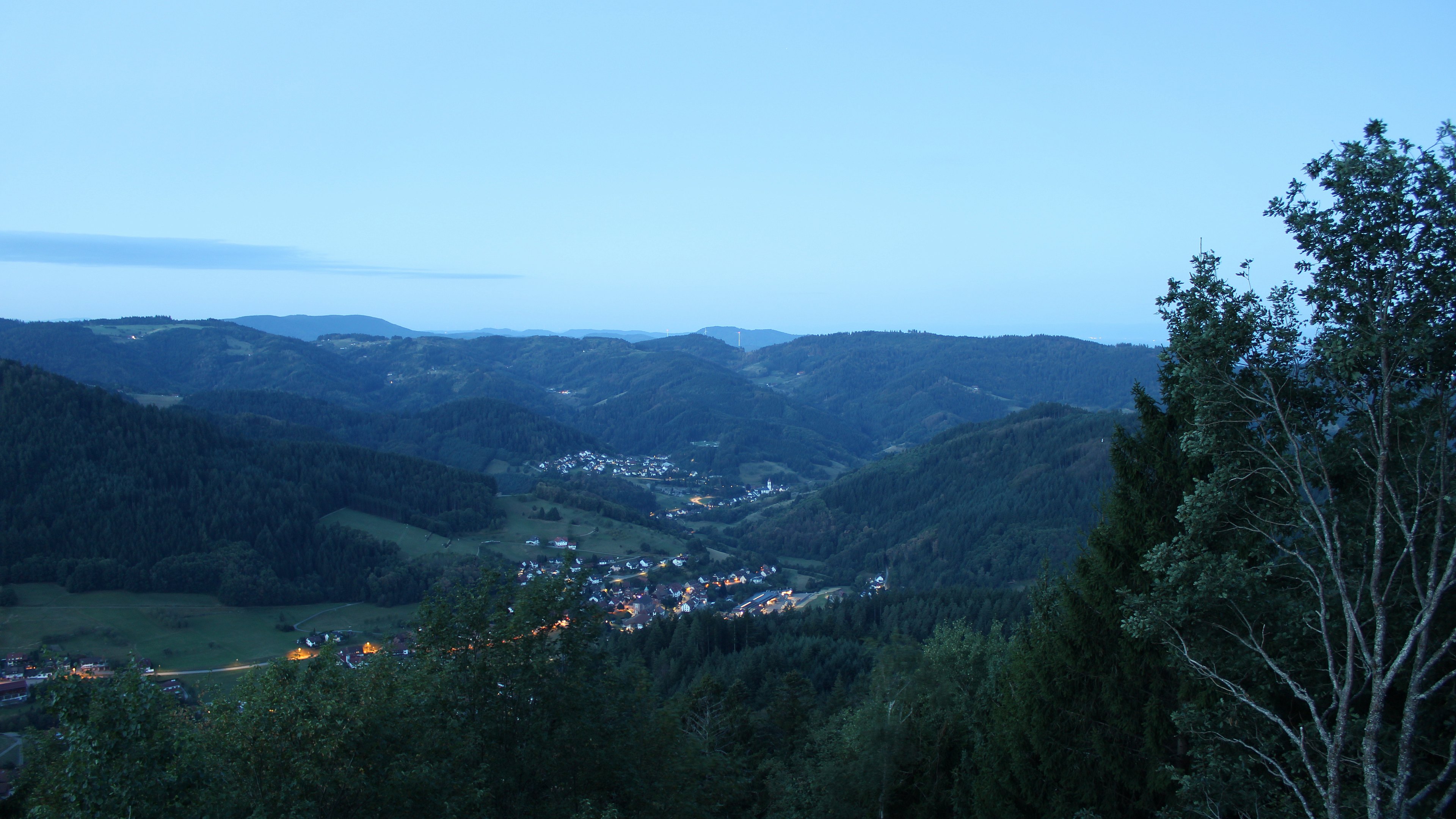 Dieses Bild zeigt eine Webcam-Aufnahme vom Achertal, aufgenommen am Freitag, den 04.09.2026 um 06:20 Uhr. Die Temperatur betrug 17.7°C.