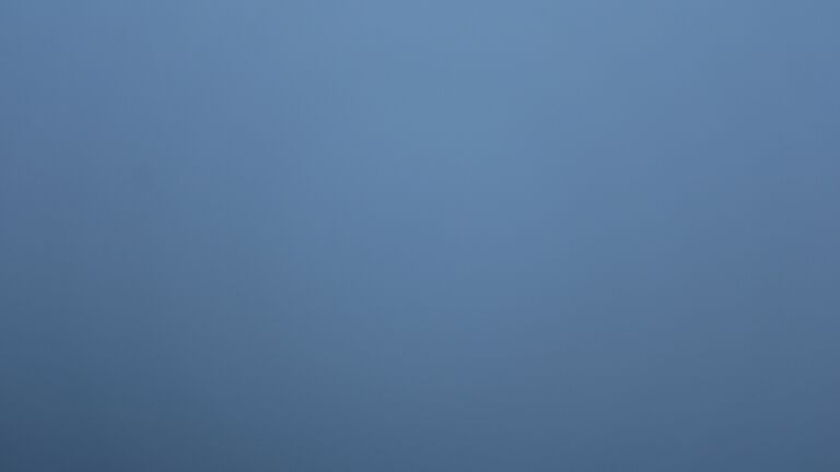 Dieses Bild zeigt eine Webcam-Aufnahme vom Achertal, aufgenommen am Sonntag, den 27.07.2025 um 06:20 Uhr. Die Temperatur betrug 12.6°C.
