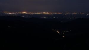 Dieses Bild zeigt eine Webcam-Aufnahme vom Achertal, aufgenommen am Mittwoch, den 16.07.2025 um 04:40 Uhr. Die Temperatur betrug 13.2°C.