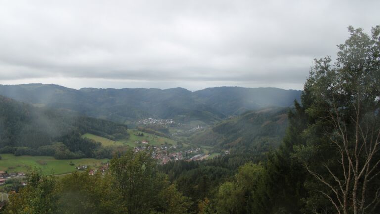 Dieses Bild zeigt eine Webcam-Aufnahme vom Achertal, aufgenommen am Donnerstag, den 08.10.2026 um 08:10 Uhr. Die Temperatur betrug 13°C.