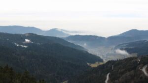 Dieses Bild zeigt eine Webcam-Aufnahme vom Achertal, aufgenommen am Dienstag, den 03.02.2026 um 12:20 Uhr. Die Temperatur betrug 2.5°C.