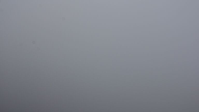 Dieses Bild zeigt eine Webcam-Aufnahme vom Achertal, aufgenommen am Donnerstag, den 30.10.2025 um 11:20 Uhr. Die Temperatur betrug 4.8°C.