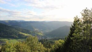 Dieses Bild zeigt eine Webcam-Aufnahme vom Achertal, aufgenommen am Freitag, den 18.09.2026 um 18:30 Uhr. Die Temperatur betrug 17.3°C.